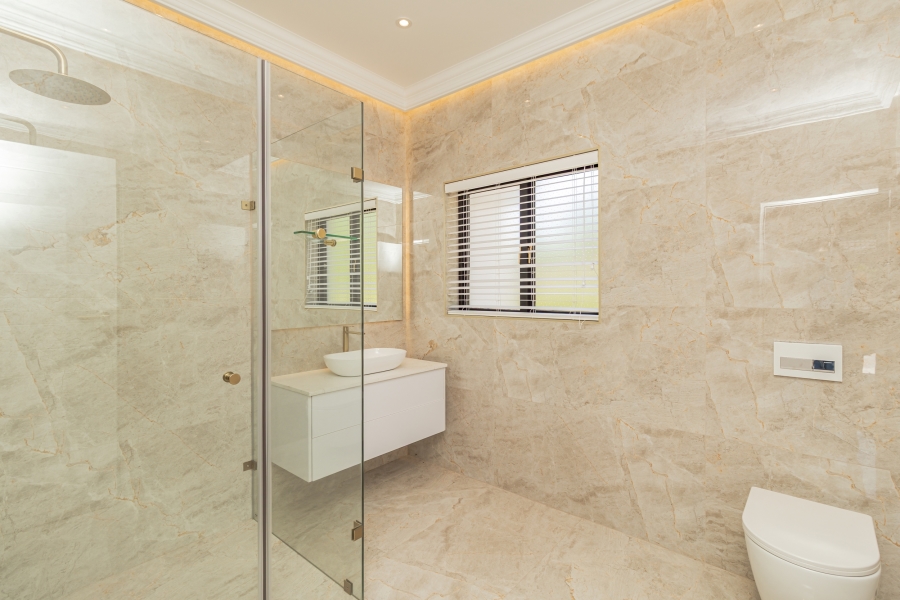 4 Bedroom Property for Sale in Fernridge Western Cape